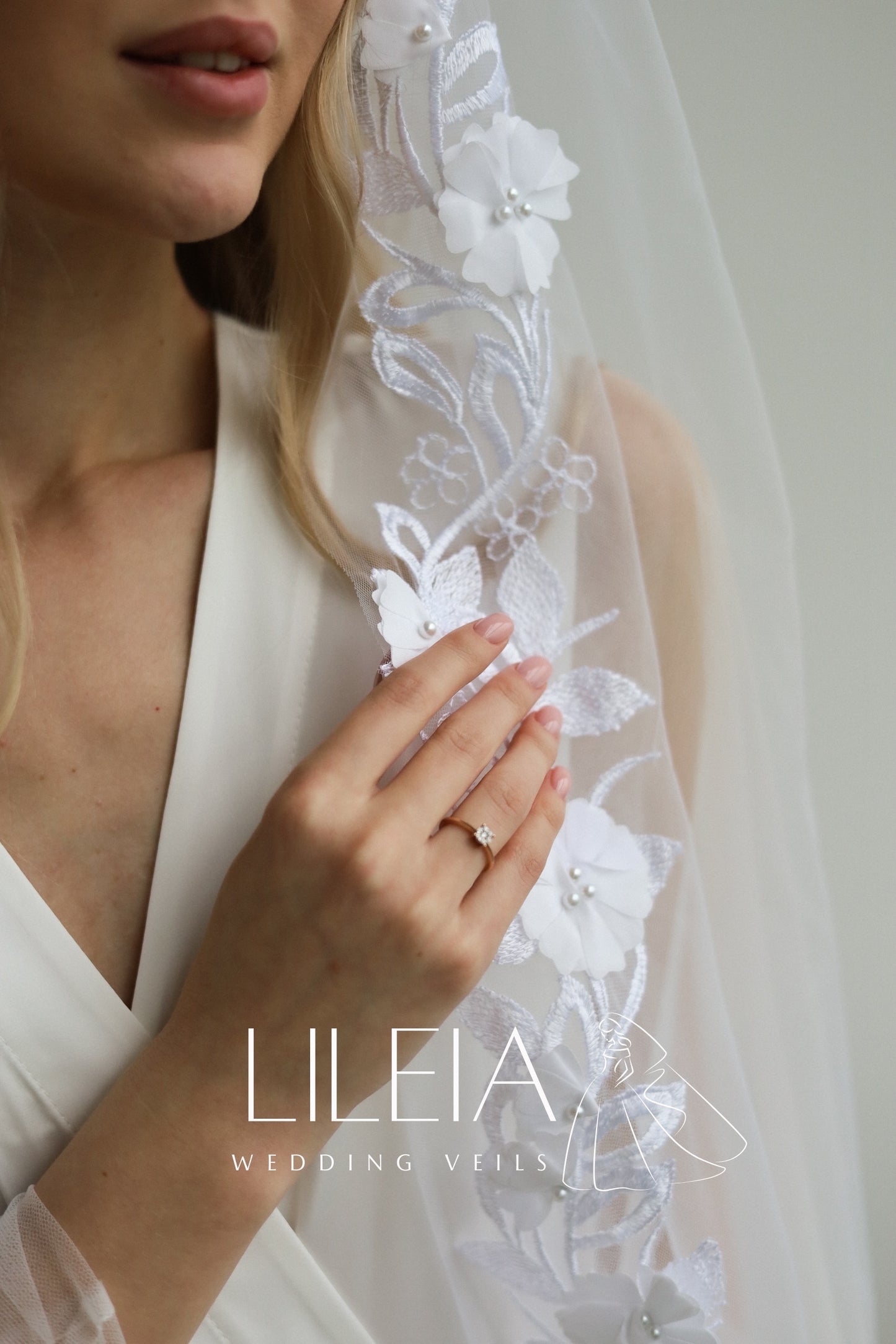 ALEXANDRA FLORAL VEIL