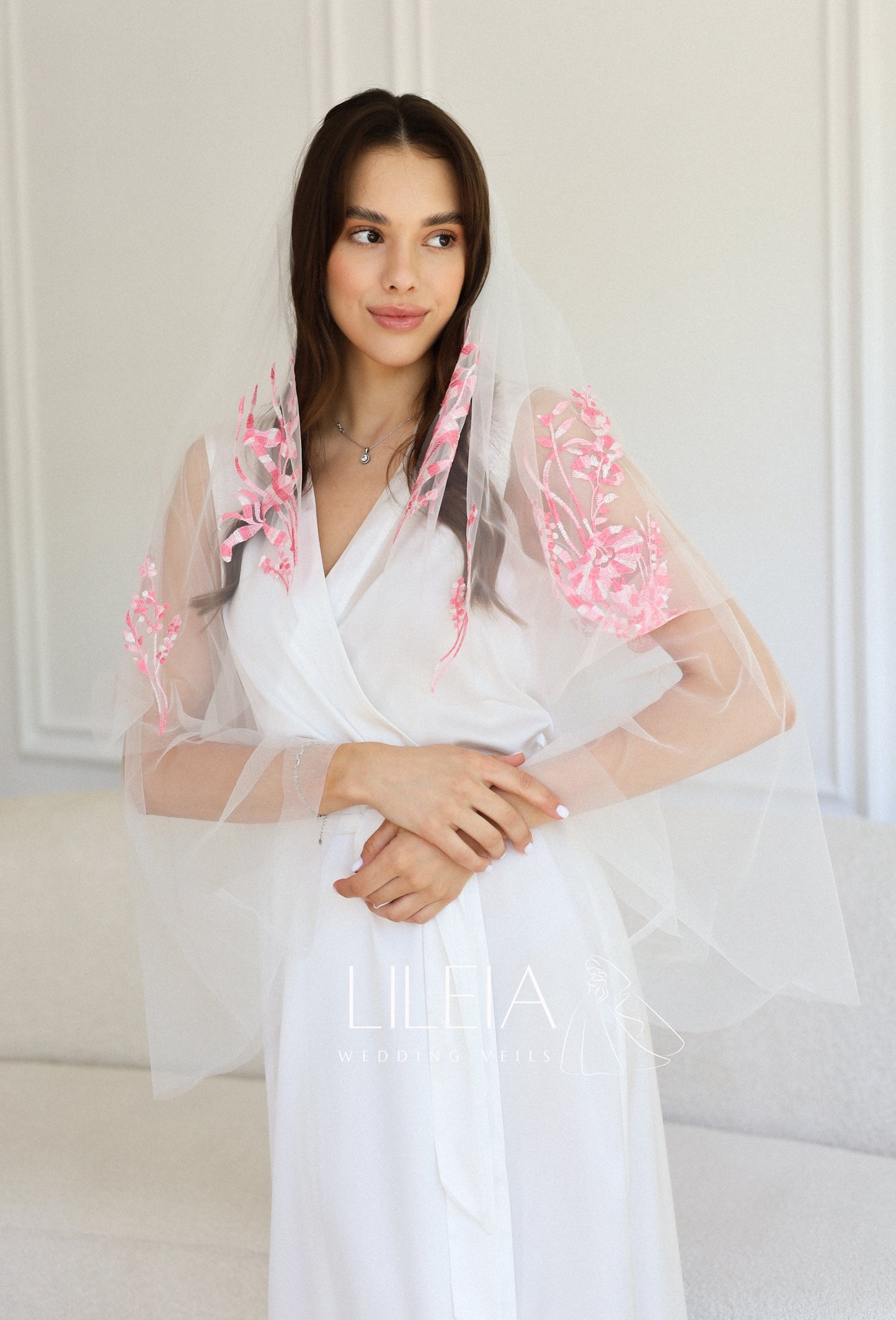 IVY FLORAL VEIL