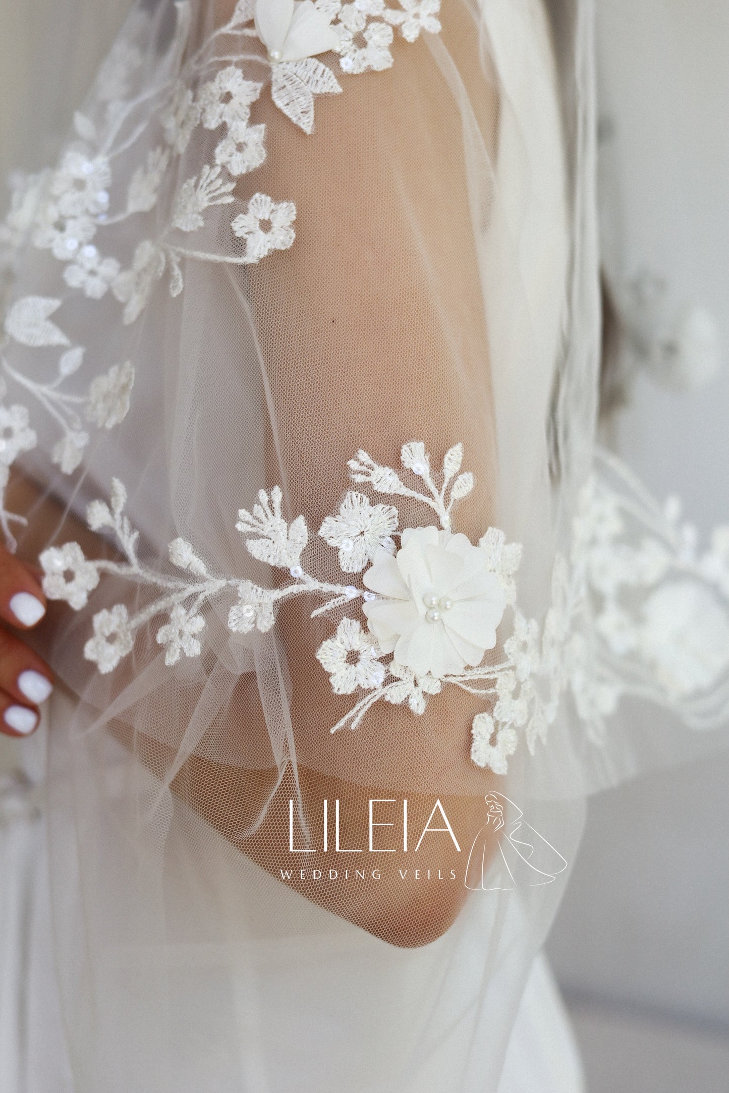 DESTINY FLORAL VEIL