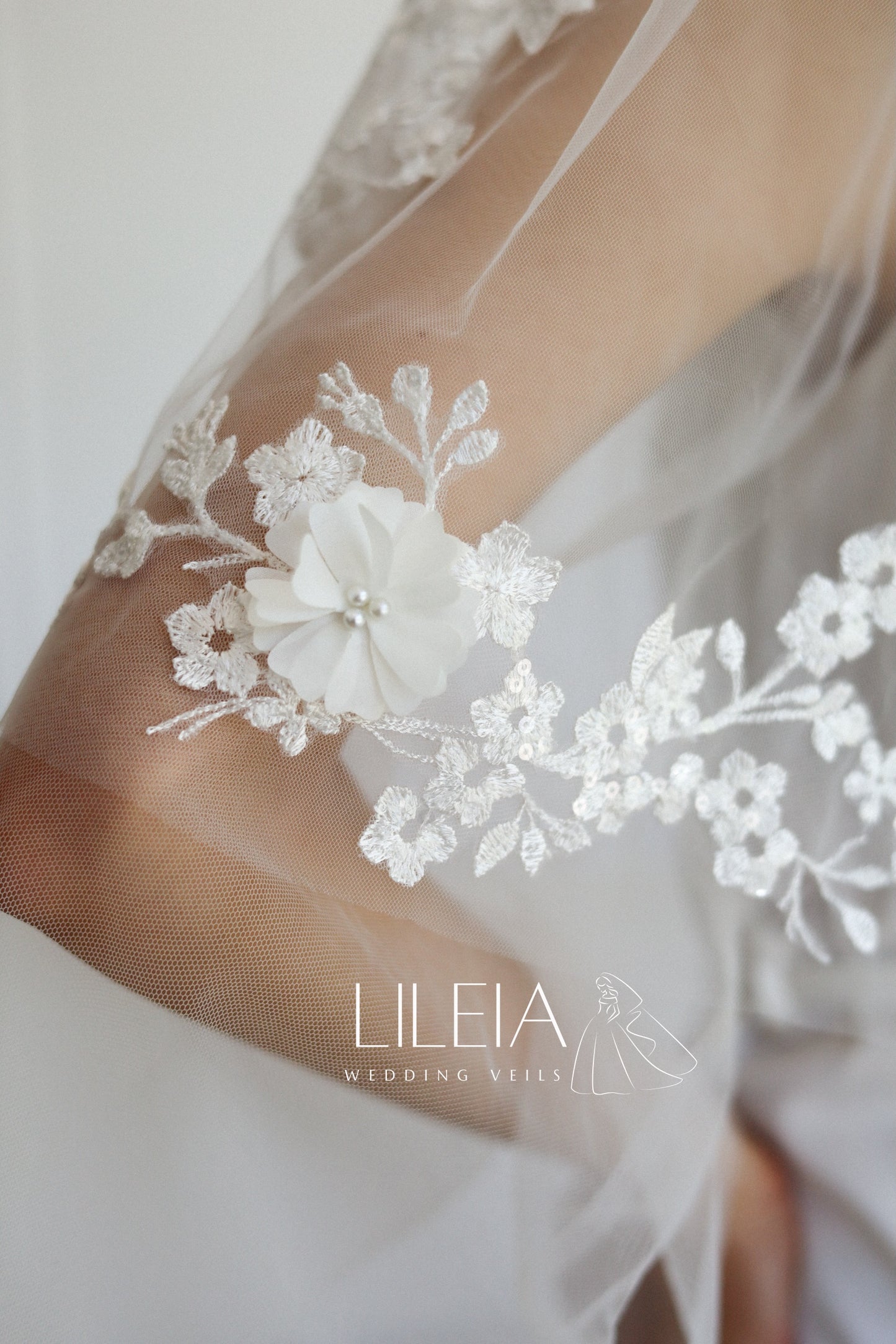 DESTINY FLORAL VEIL