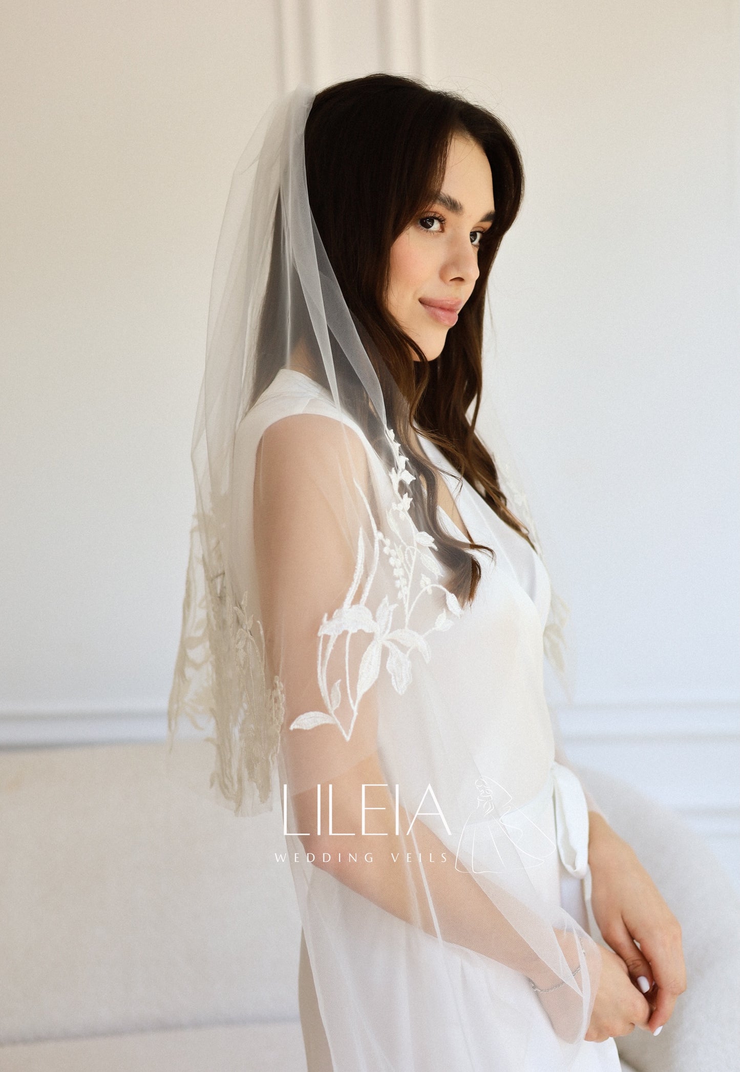 JULIA FLORAL VEIL