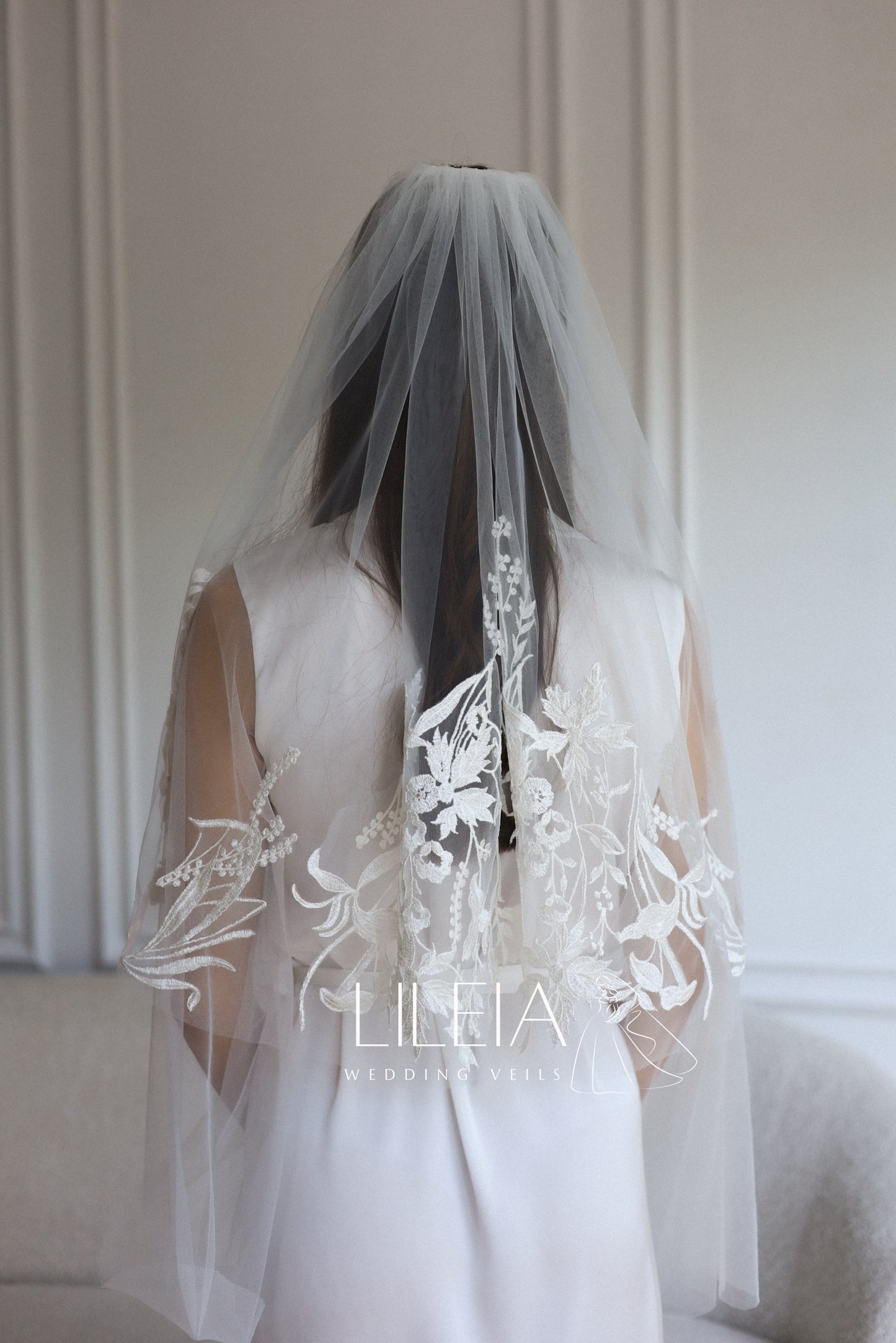 JULIA FLORAL VEIL