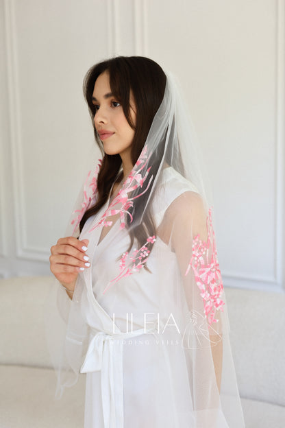 IVY FLORAL VEIL