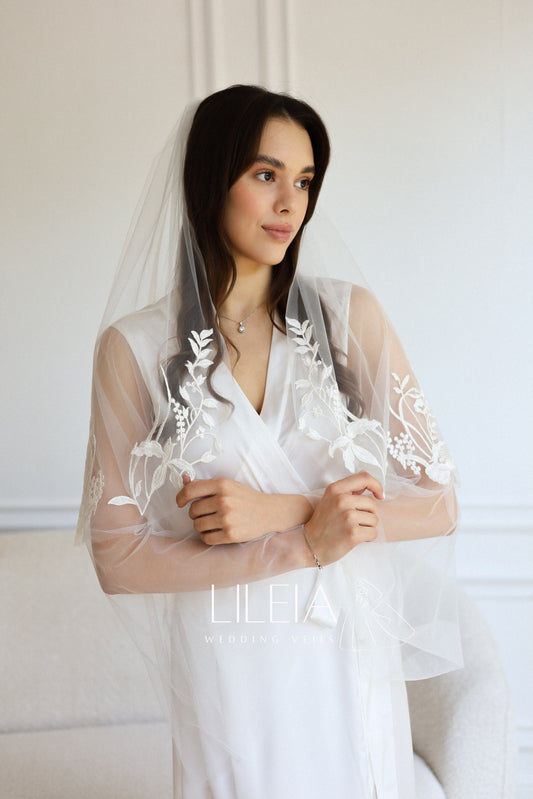 JULIA FLORAL VEIL